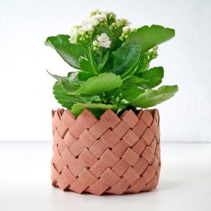 cesta con cinta de lino